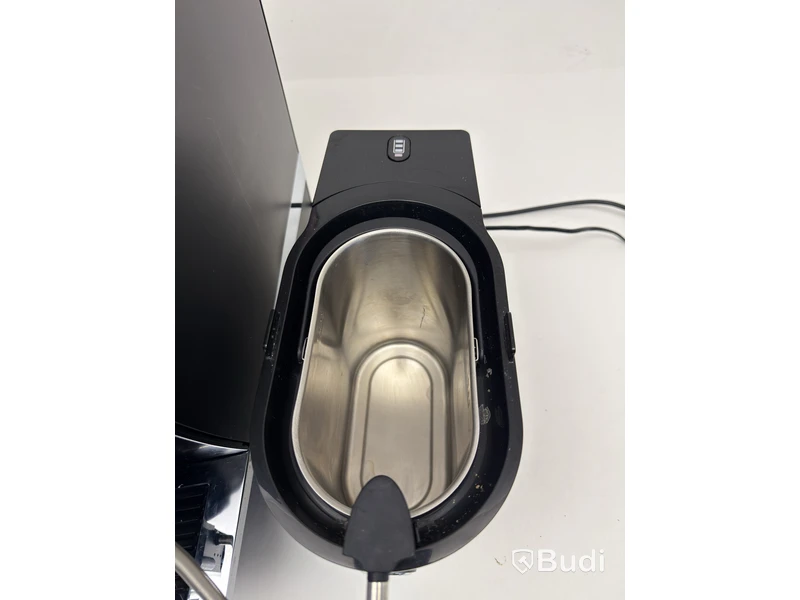 Kaffemaskin Jura Giga X8C inkl. mjölkkyl Jura 586
