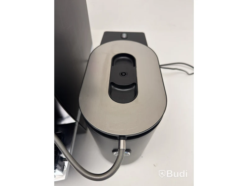 Kaffemaskin Jura Giga X8C inkl. mjölkkyl Jura 586