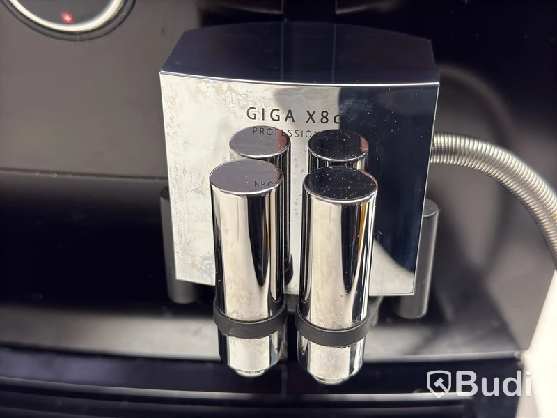 Kaffemaskin Jura Giga X8C inkl. mjölkkyl Jura 586
