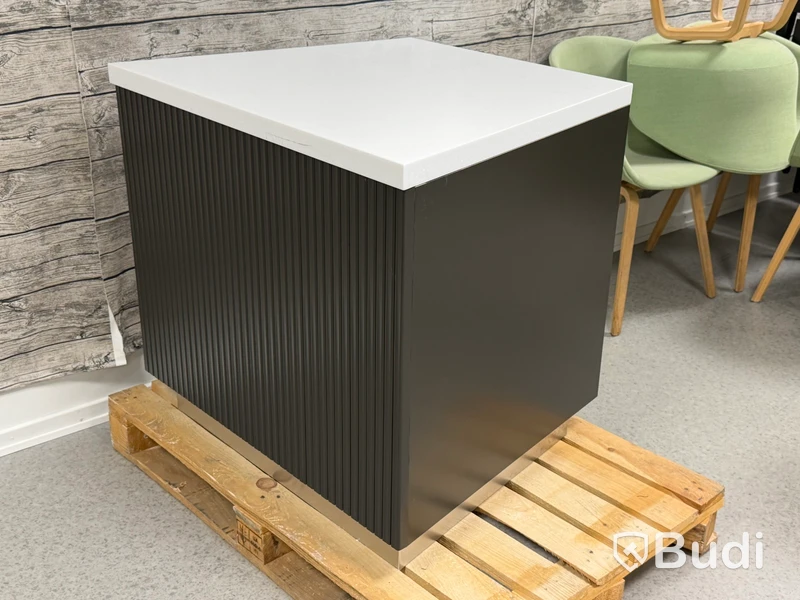 Receptionsdisk, höj- och sänkbar