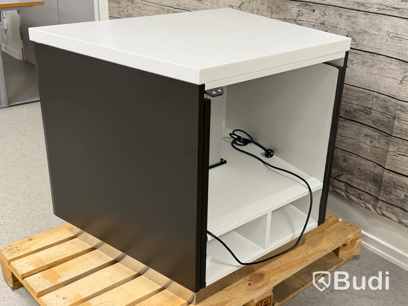 Receptionsdisk, höj- och sänkbar