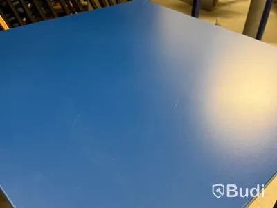 Två bord, Mitab Shadow, blå