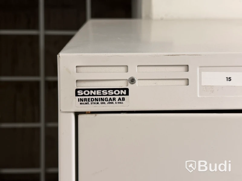 Lockers, Sonesson, six lockers with key locks