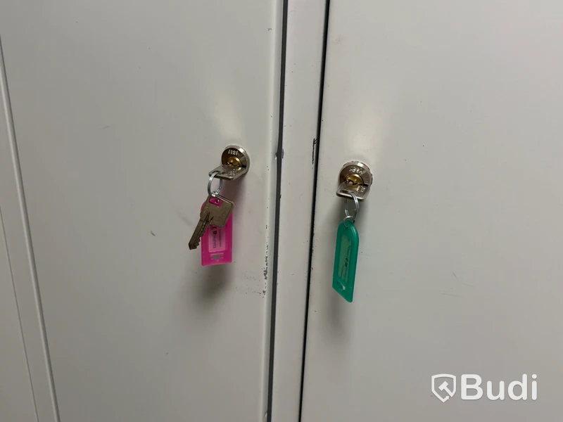 Lockers, Sonesson, six lockers with key locks