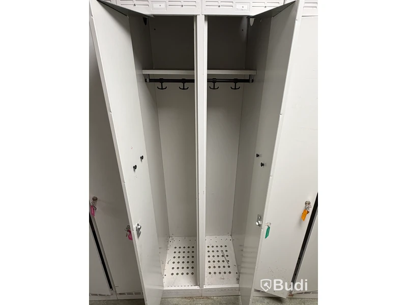 Lockers, Sonesson, six lockers with key locks