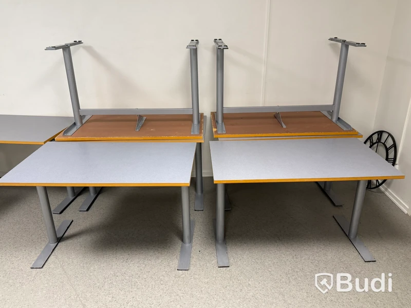 Bord,13 st (8+5), med metallunderreden