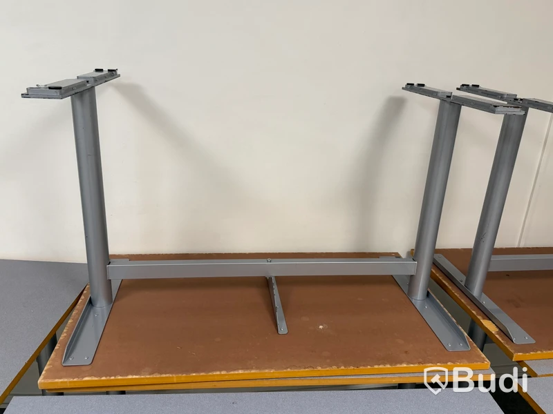 Bord,13 st (8+5), med metallunderreden