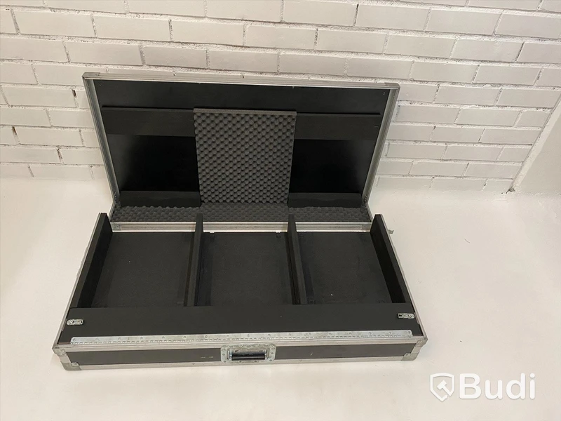 Holmbergcase ca 108x60x60, tomt, förberett för Pioneer DJ-kit