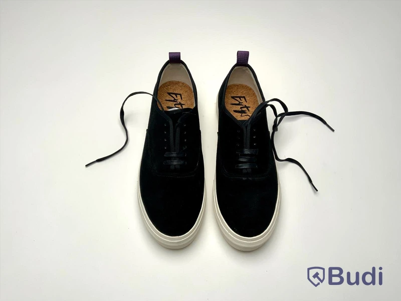 Skor, Eytys Mother suede black. Storlek 46. V100561493