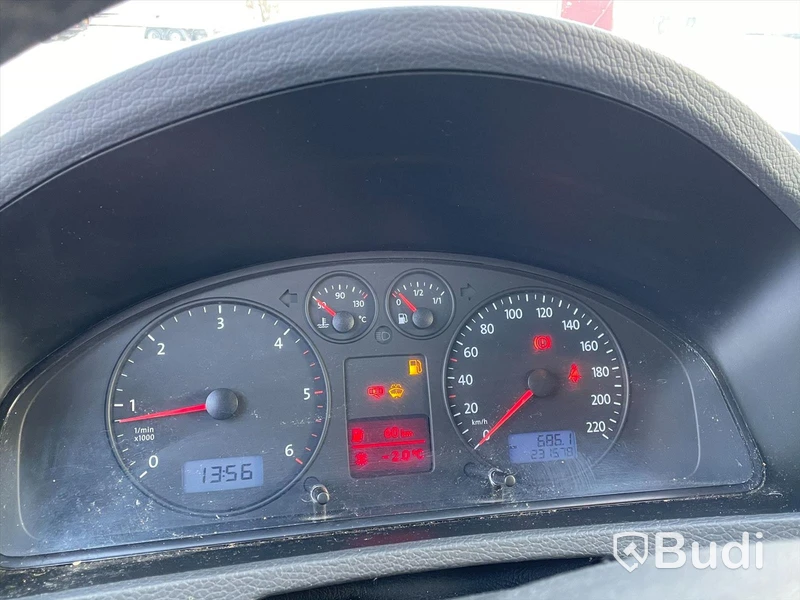Lätt Lastbil Volkswagen Multivan 2,5 Tdi Crossover | 7 sittplatser |