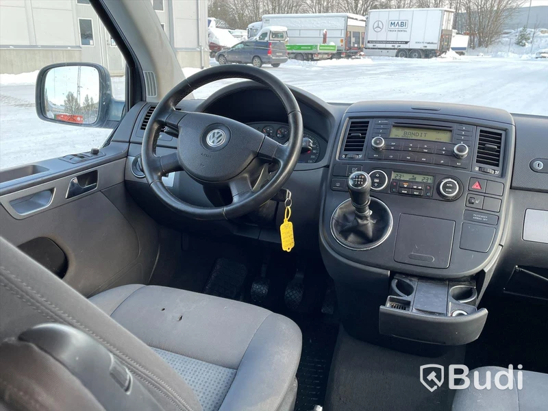 Lätt Lastbil Volkswagen Multivan 2,5 Tdi Crossover | 7 sittplatser |