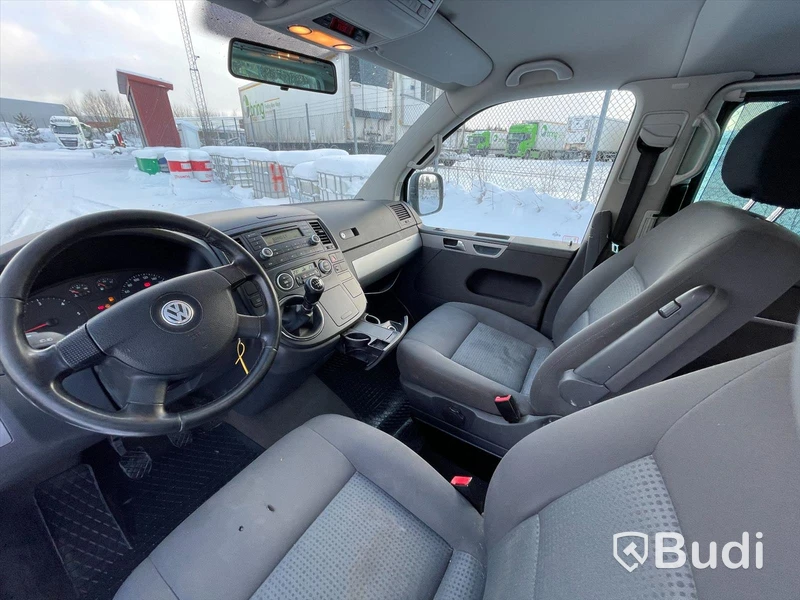 Lätt Lastbil Volkswagen Multivan 2,5 Tdi Crossover | 7 sittplatser |