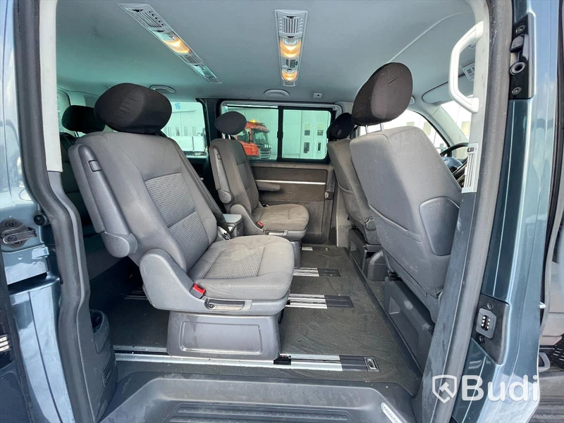 Lätt Lastbil Volkswagen Multivan 2,5 Tdi Crossover | 7 sittplatser |