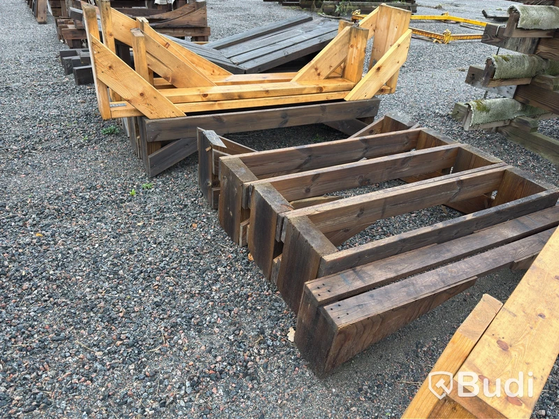 Båtbockar i trä, 40 st, cirka 100–190 cm