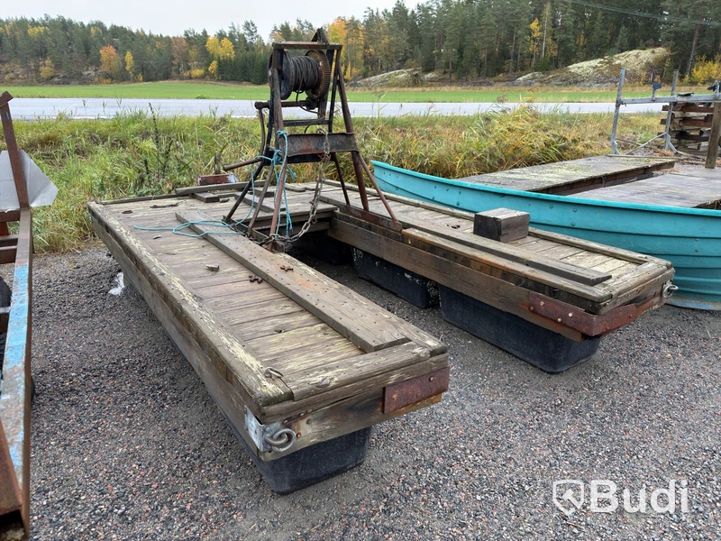 Floating work platform, 230×370 cm, with manual winch