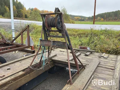 Floating work platform, 230×370 cm, with manual winch