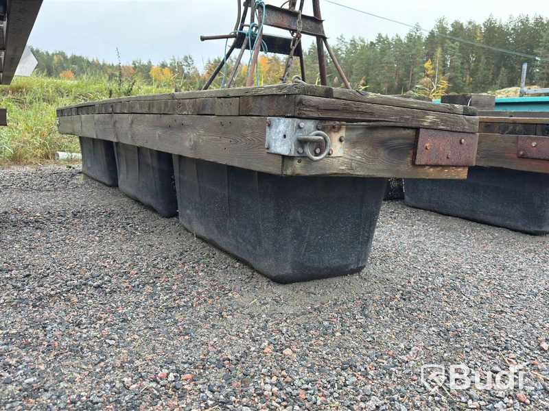 Floating work platform, 230×370 cm, with manual winch