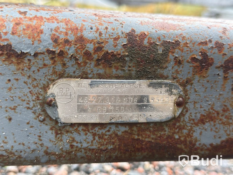 Båttrailer, cirka 6,5 m, kölrullar och vinsch (repobjekt)