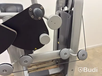 Latsdragsmaskin Technogym Vertical Traction, viktmagasin