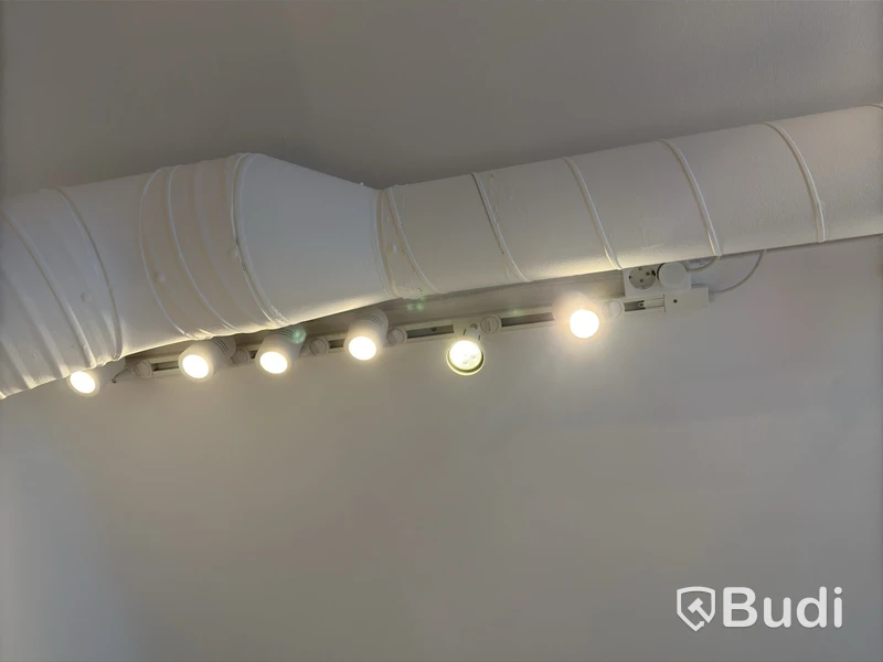 Lot of spotlights and tracks