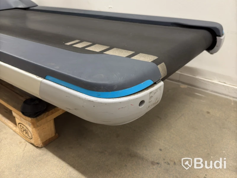 2 Precor treadmills, TRM 811/835/885