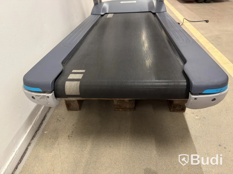2 Precor treadmills, TRM 811/835/885