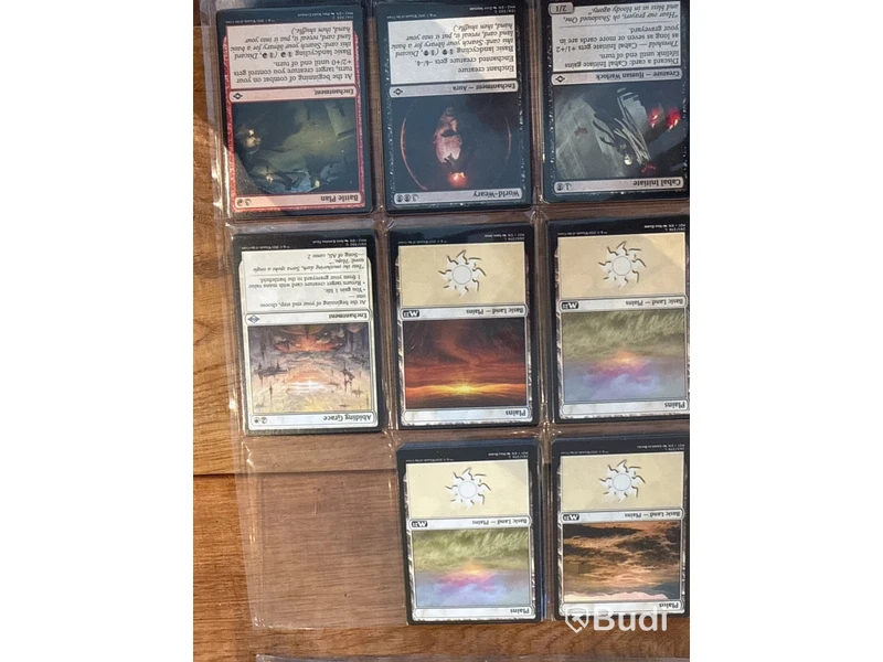 Samling Magic: The Gathering-kort i plastfickor