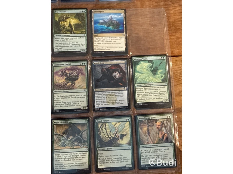 Samling Magic: The Gathering-kort i plastfickor