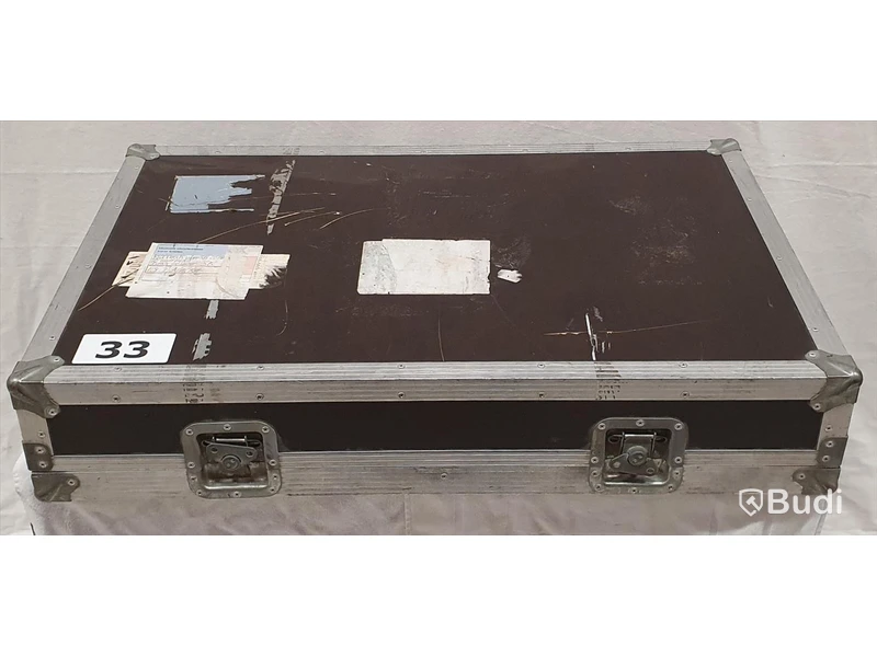 JANDS Hog 250 – Inklusive flightcase.