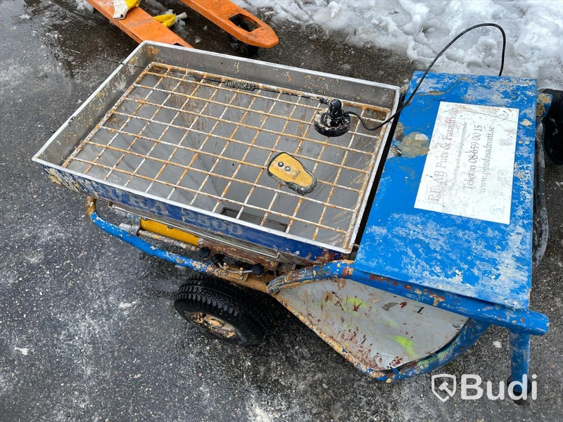 Cura 2500 brukspump med fjärrstyrning med fjärrkontroll