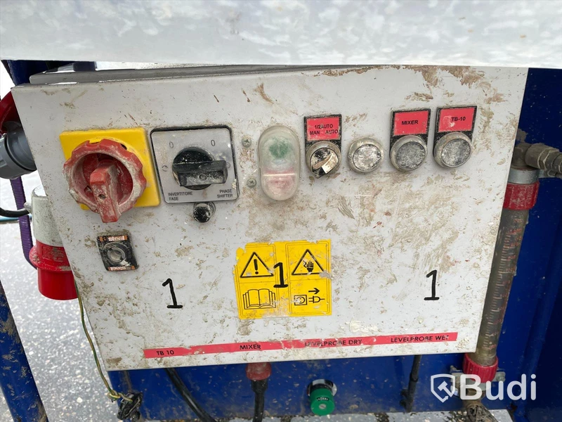 Automatblandare Maltech ML25 L 2015 ink 2st blandaraxel varav 1st nästa ny