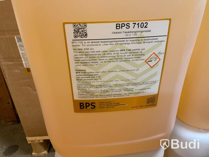 5st dunkar med BPS 7102 Alkaliskt fasadrengöringsmedel