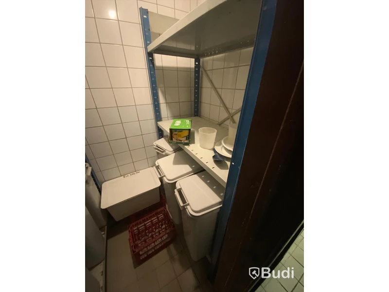 3st Plåthyllor