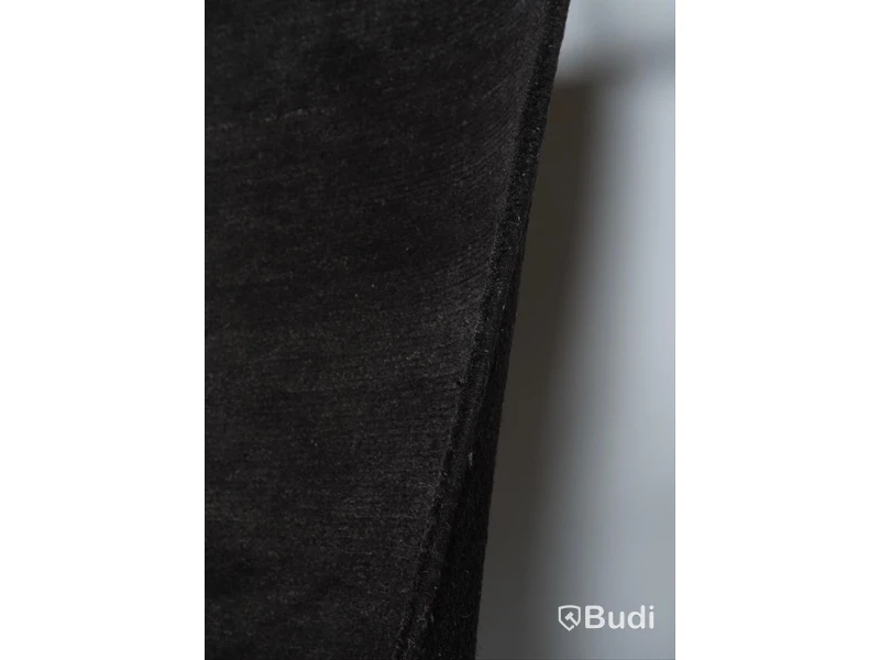 Handknuten matta i 100 procent ull - 80 x 160 cm.