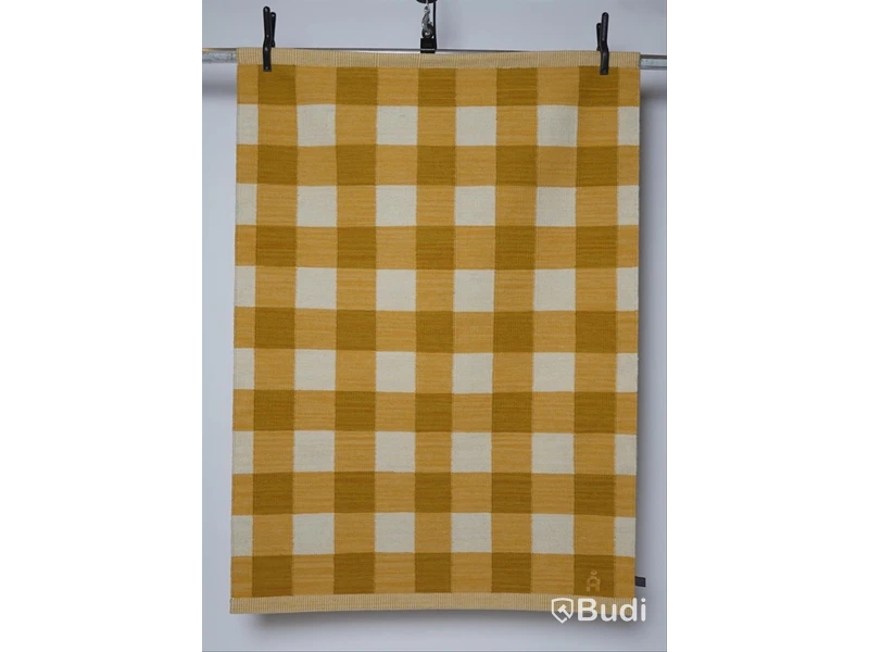 Axeco rutig matta. 140 x 195 cm