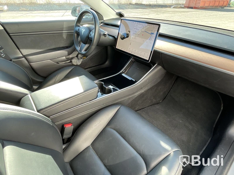 Bil Tesla Model 3 Long range 2019