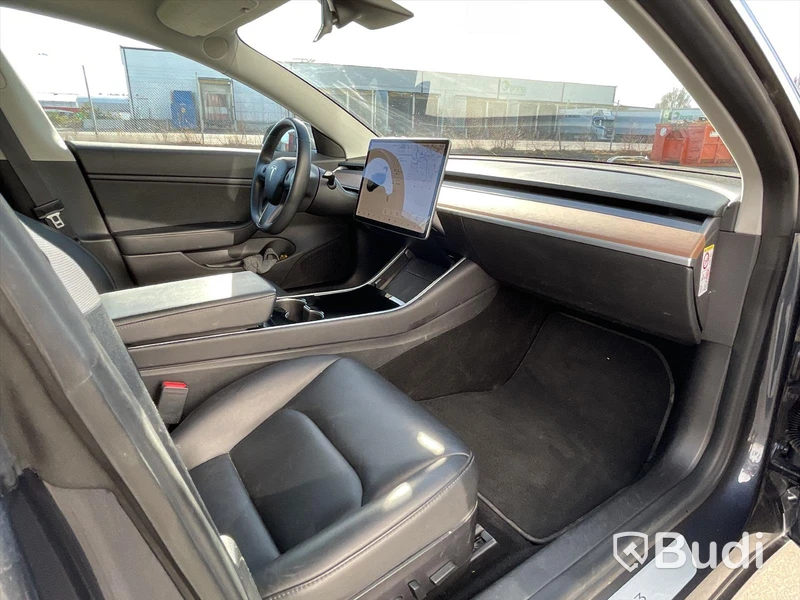 Bil Tesla Model 3 Long range 2019