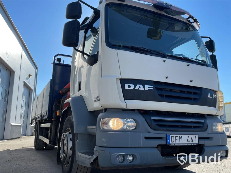 Lastbil DAF LF kran/flak PK 12002