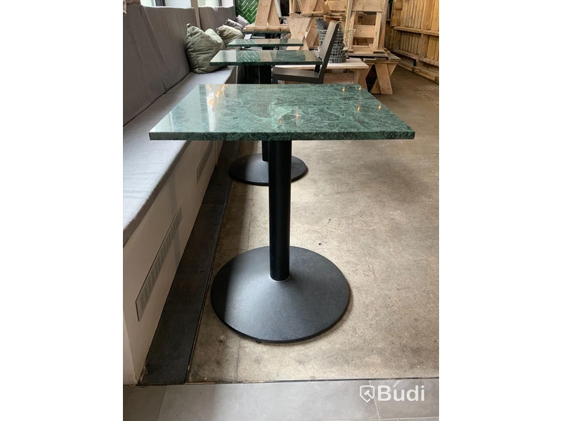 Café bord, grön marmor. 60x60x74cm