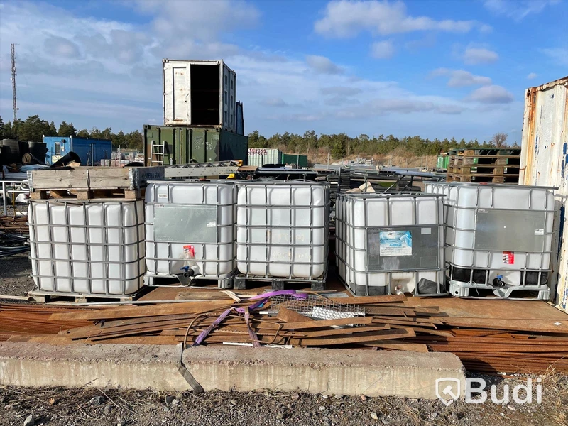 5st Cipak tank 1000 liter - hål i toppen