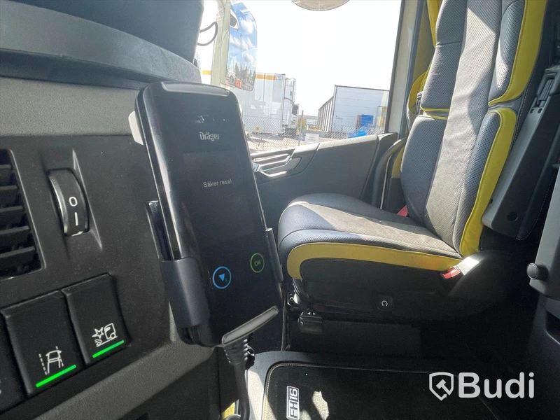 Lastbil Volvo FH16 560 Dragbil med Hydralik