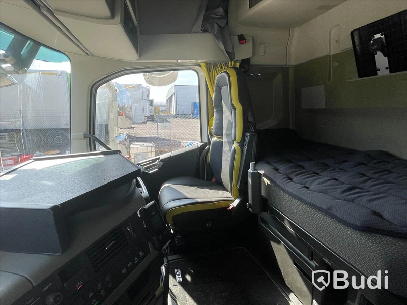 Lastbil Volvo FH16 560 Dragbil med Hydralik