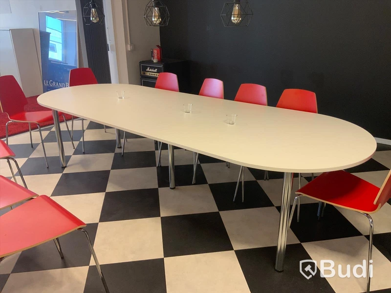 Konferensbord ca 3 meter långt