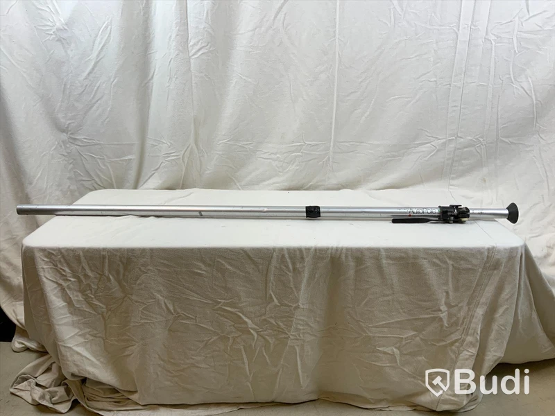 Stativ Autopole 2,1 - 3,7 m. OBS saknar en fot.