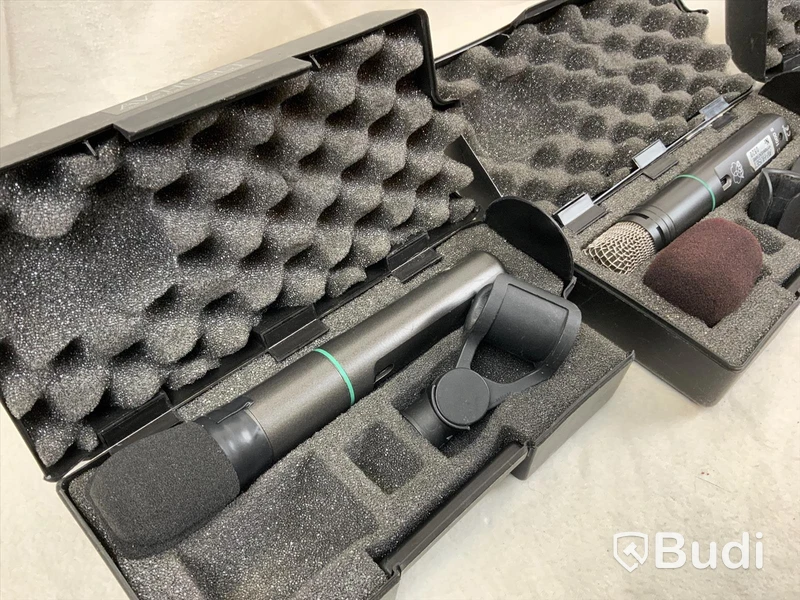 6st Mikrofoner, AKG c100s varav 4st i plastcase