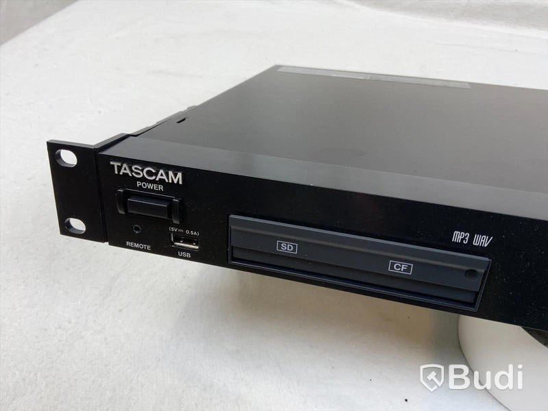 Inspelare. TASCAM SS-R200