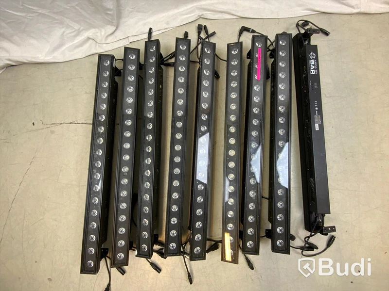 9st Ljus, ADJ Mega Tri bar
