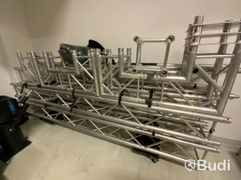 Truss-kit. Se beskrivning för komplett info.