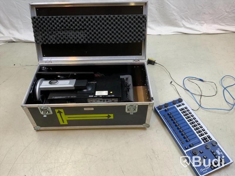 USB ljusbord med dator. CHAMSYS magicQ