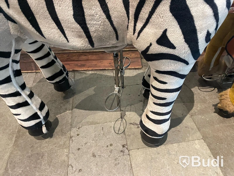 Mekanisk Zebra Modell Större